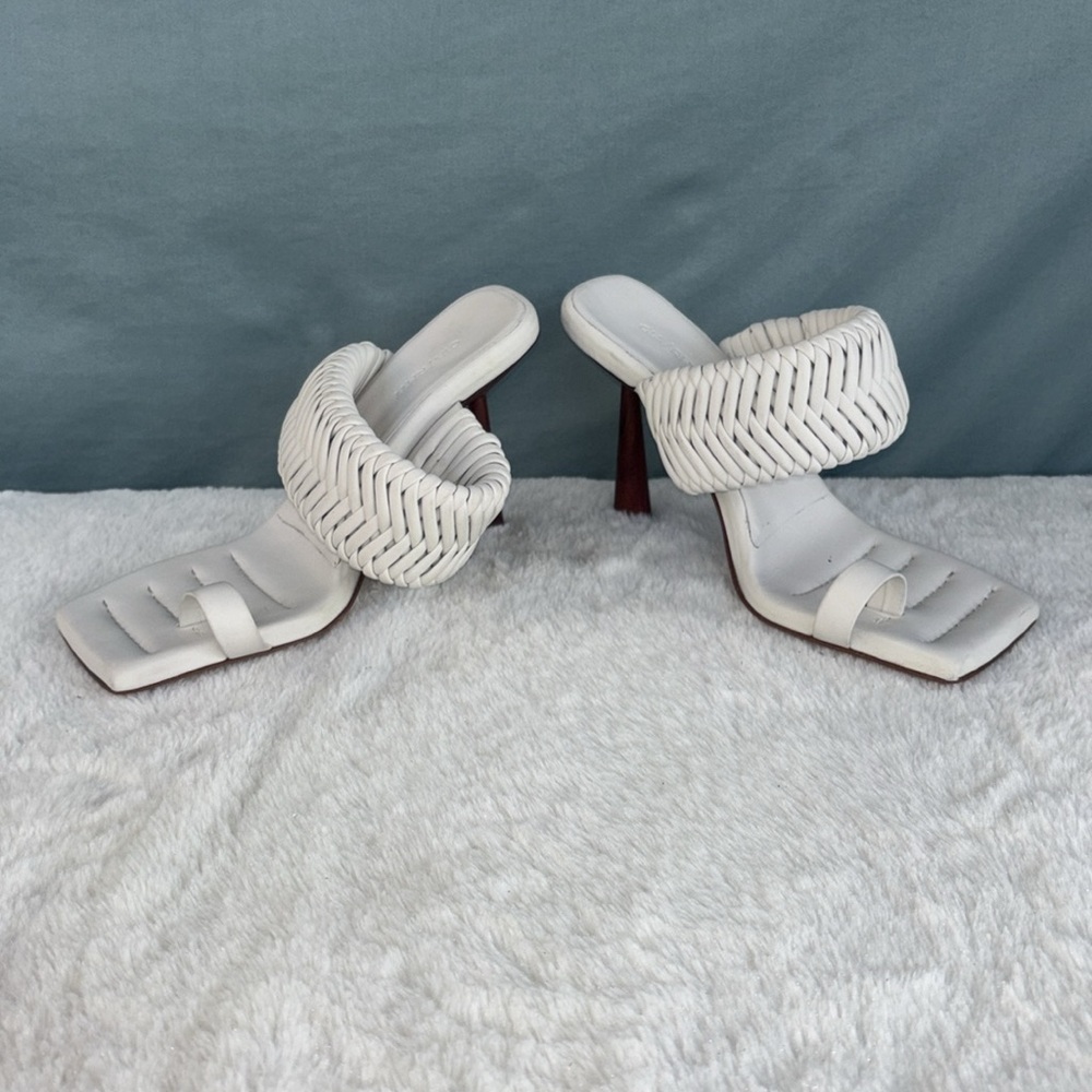 EUC GIA/RHW Sandal Open Toe Slide Mule White EU 36 Retails $370 Leather Braided - Picture 3 of 10